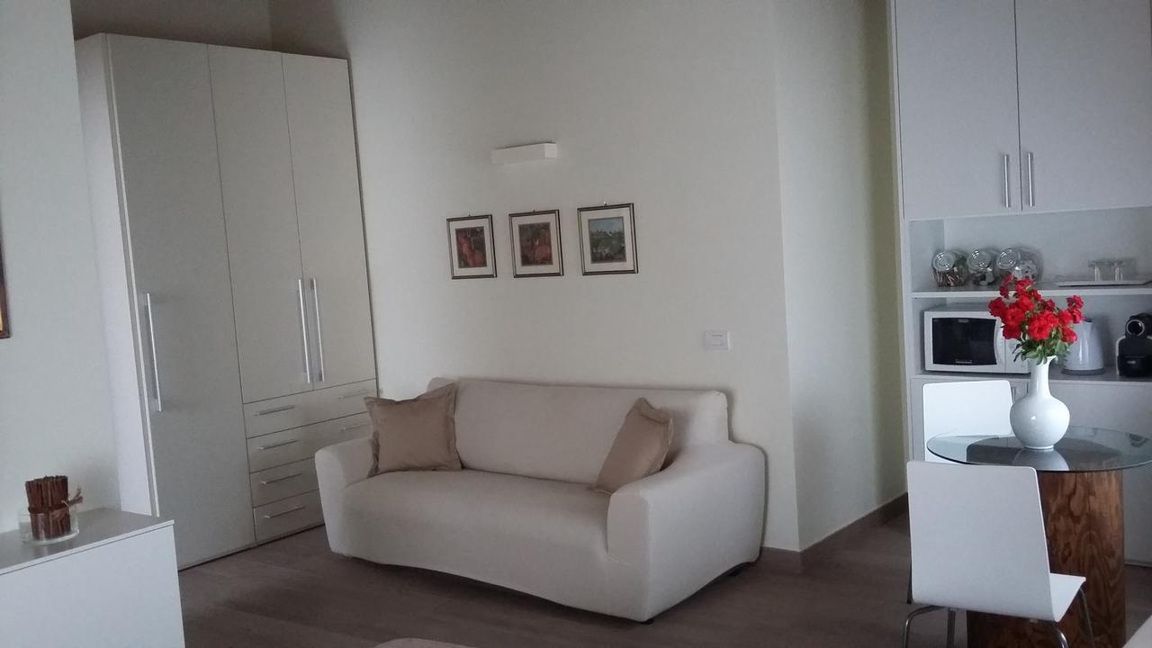 Cascina San Martino Bed & Breakfast Passirano Exterior photo