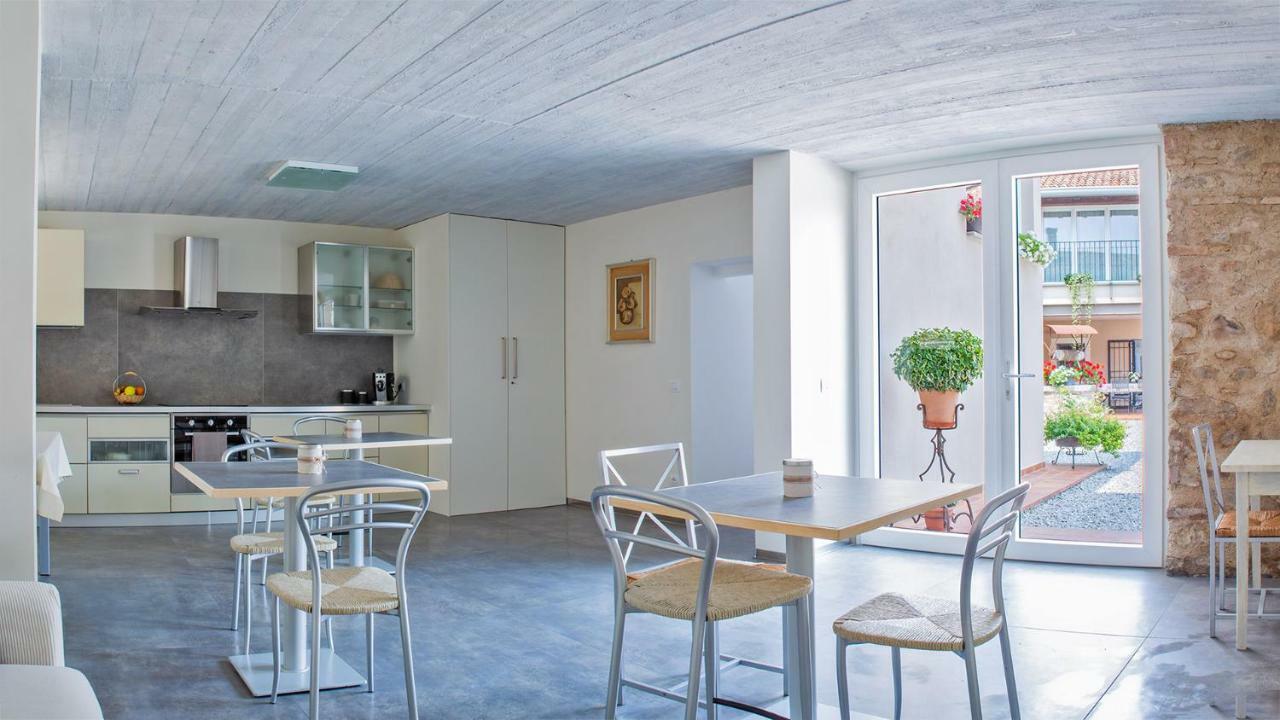 Cascina San Martino Bed & Breakfast Passirano Exterior photo